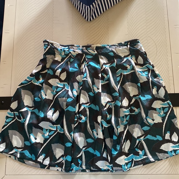 Delia’s Skater Skirt Floral Pattern Size 9.FREE WITH PURCHASE JUST ADD TO BUNDLE - Picture 2 of 4